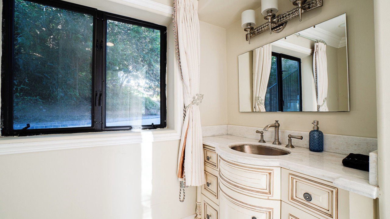 Photo of Bathroom in Palos Verdes Estates