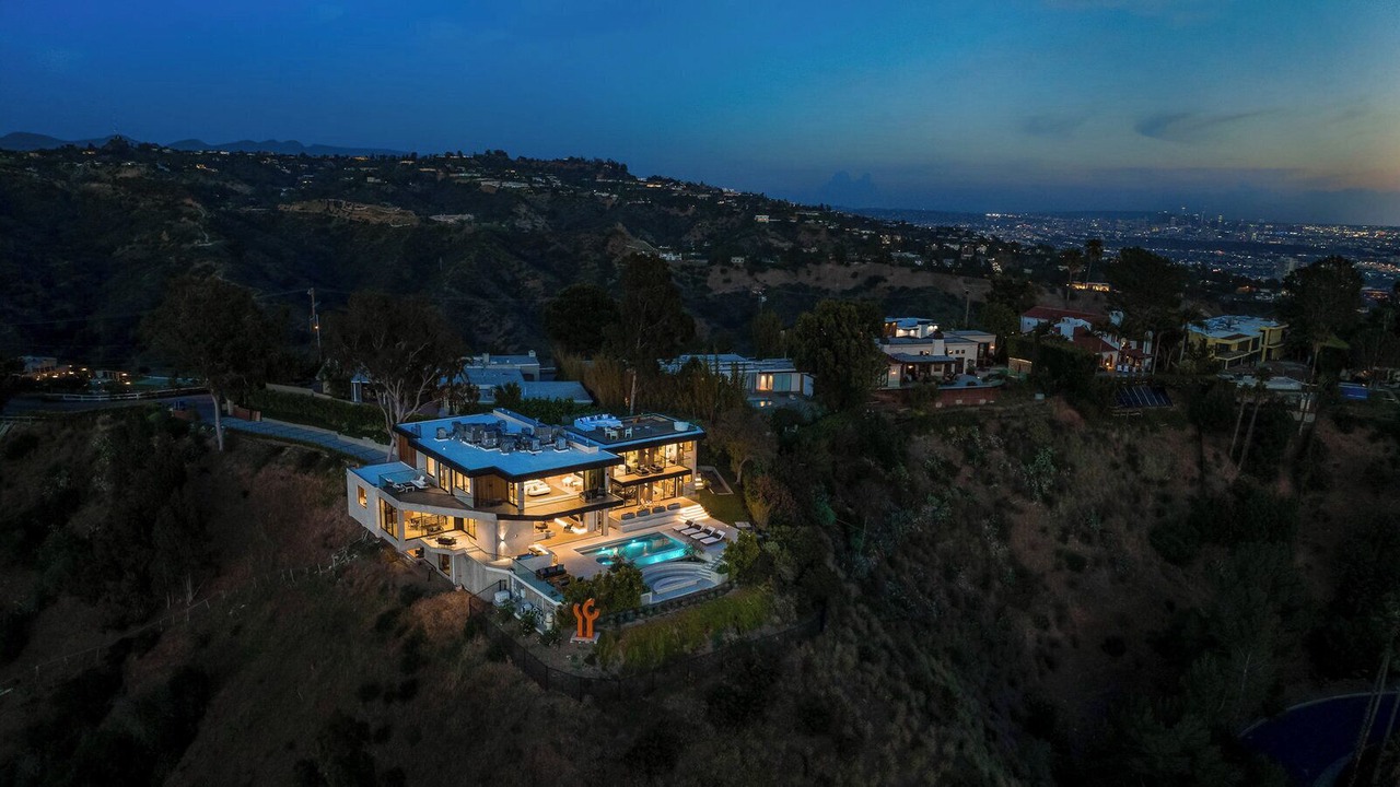 Photo of Outdoor in Beverly Hills