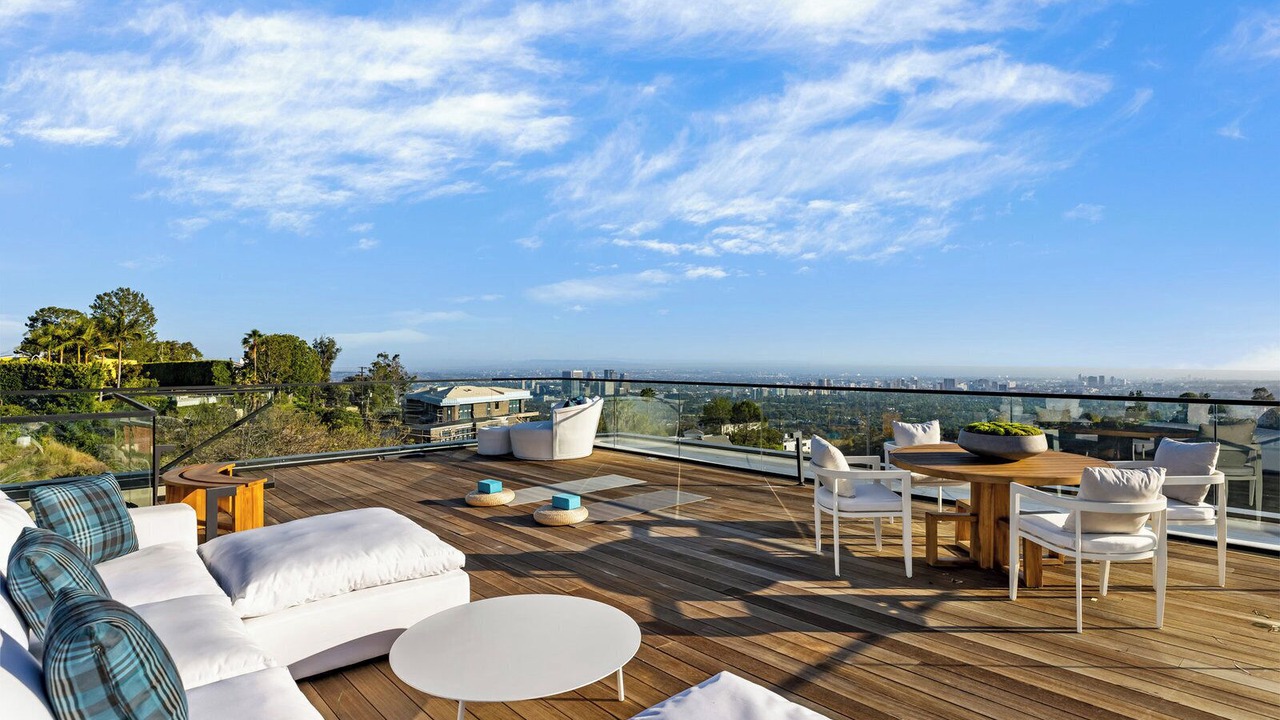 Photo of Outdoor in Beverly Hills