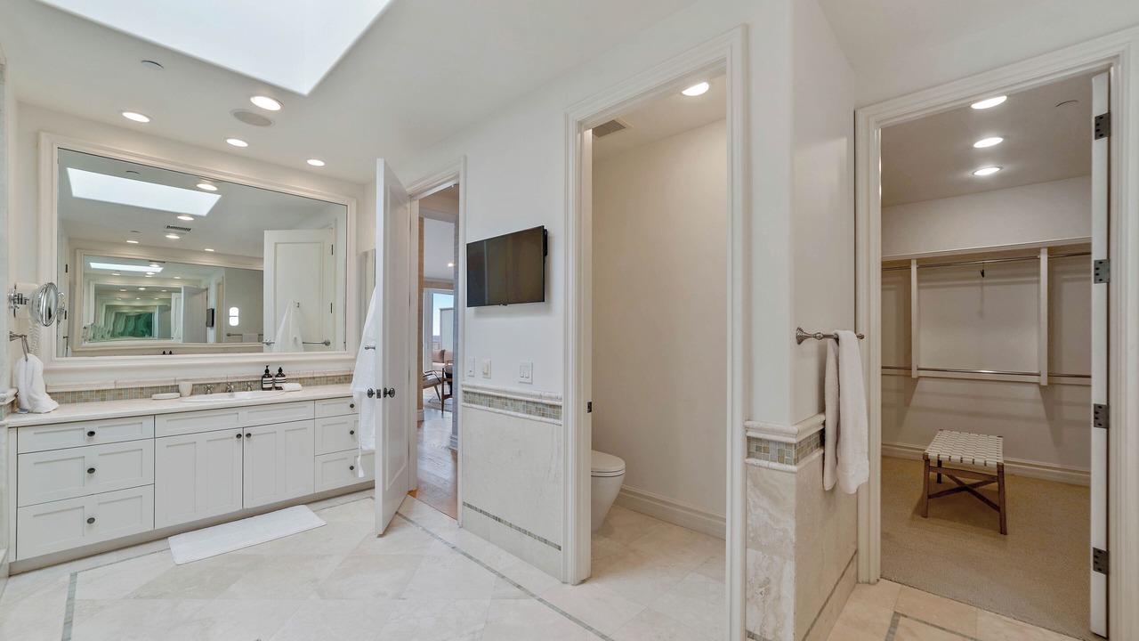 Photo of Bathroom in Western Malibu