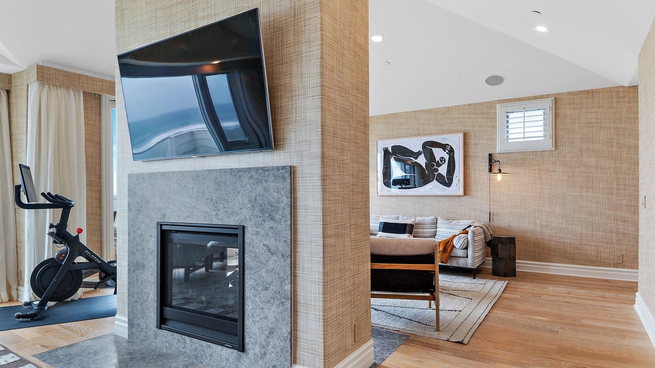 Photo of Livingroom in Western Malibu