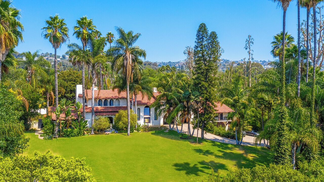 Photo of Outdoor in Beverly Hills