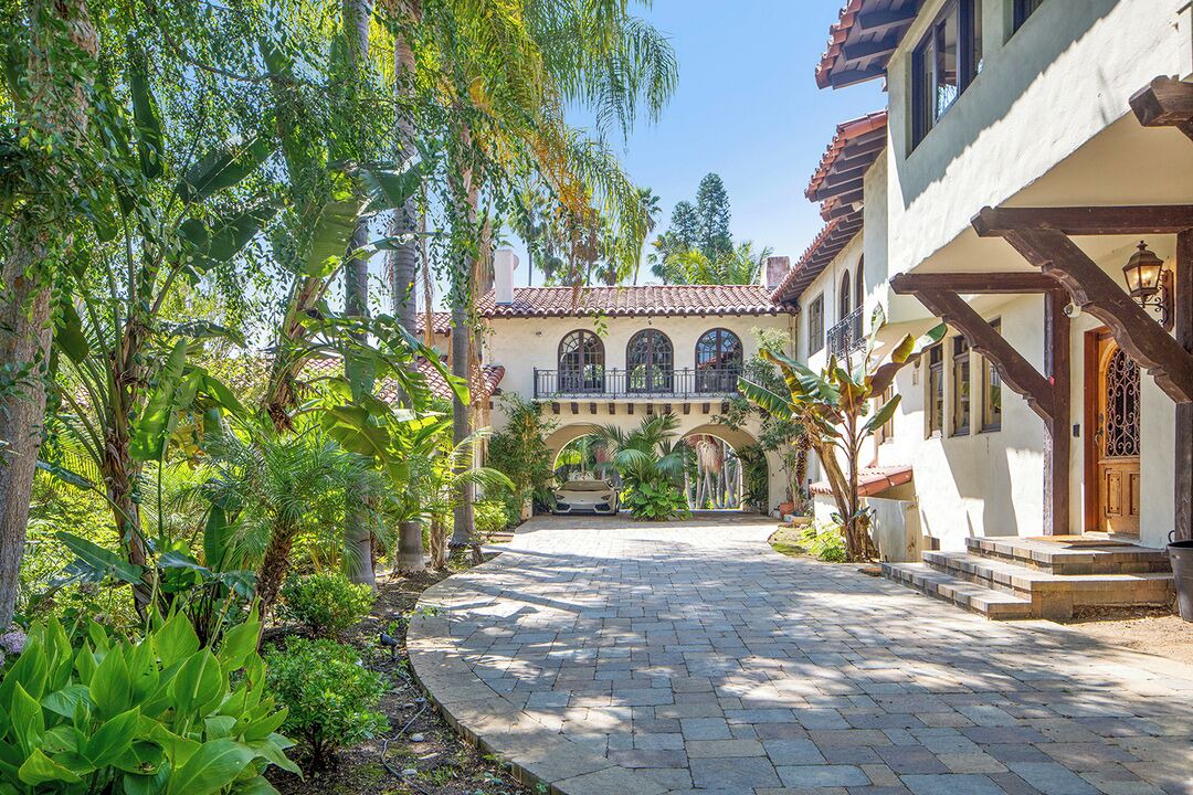 Photo of Outdoor in Beverly Hills