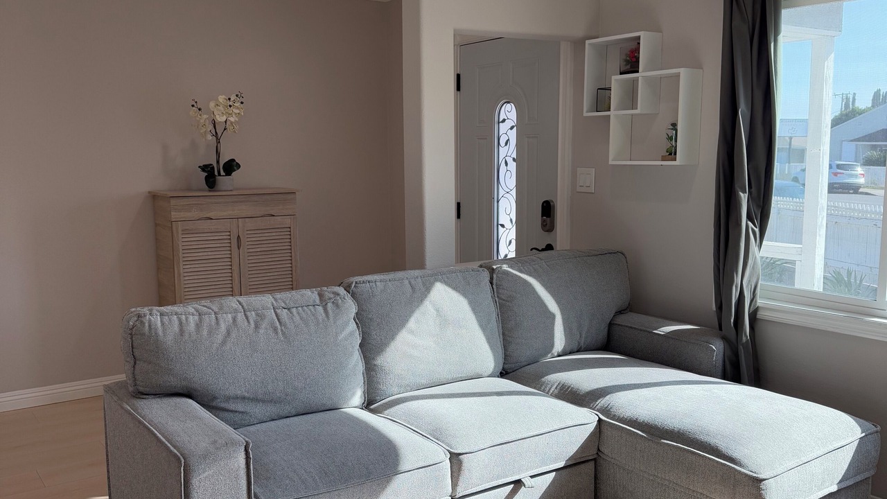 Photo of Livingroom in Monterey Park
