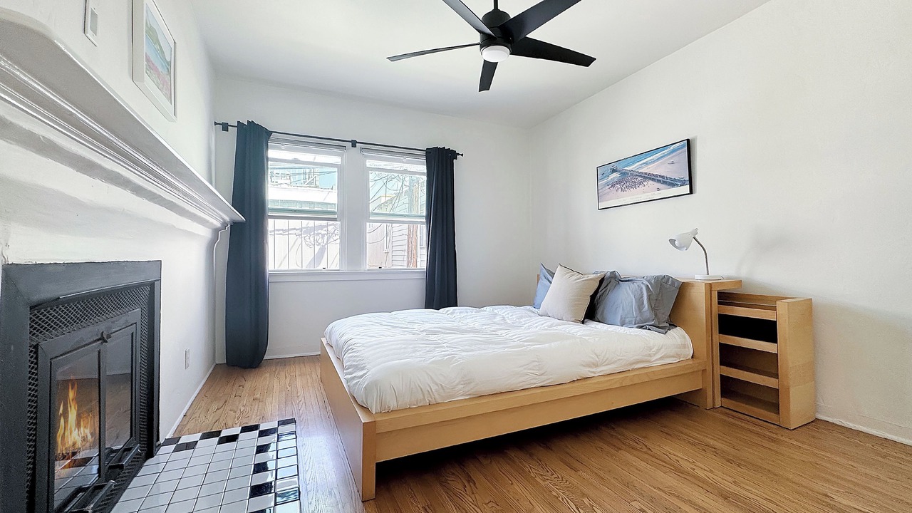 Photo of Bedroom in El Segundo