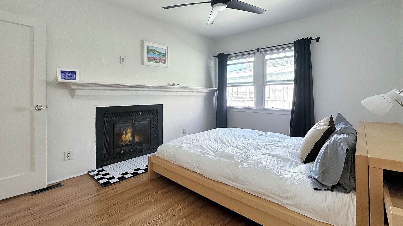 Photo of Bedroom in El Segundo