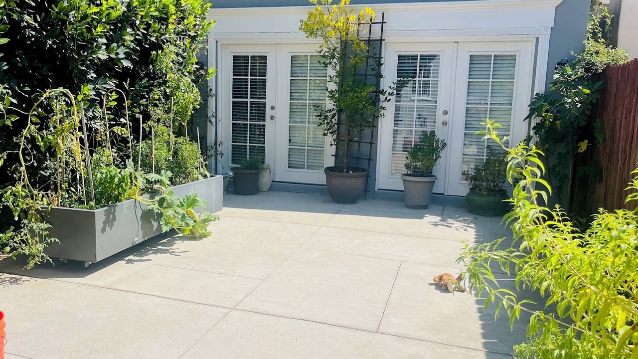 Photo of Outdoor in Studio City