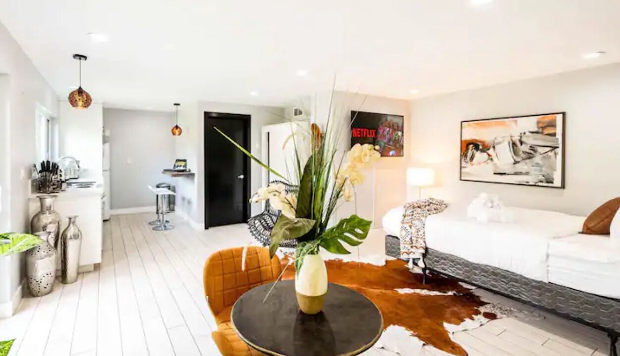 Photo of Bedroom in Hollywood Hills West