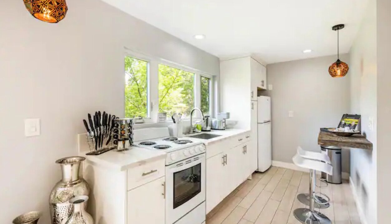 Photo of Kitchen in Hollywood Hills West
