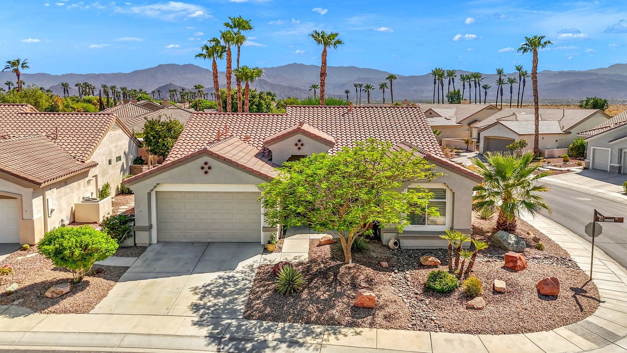 Photo of Outdoor in Desert Palms