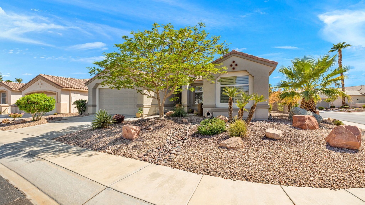 Photo of Outdoor in Desert Palms