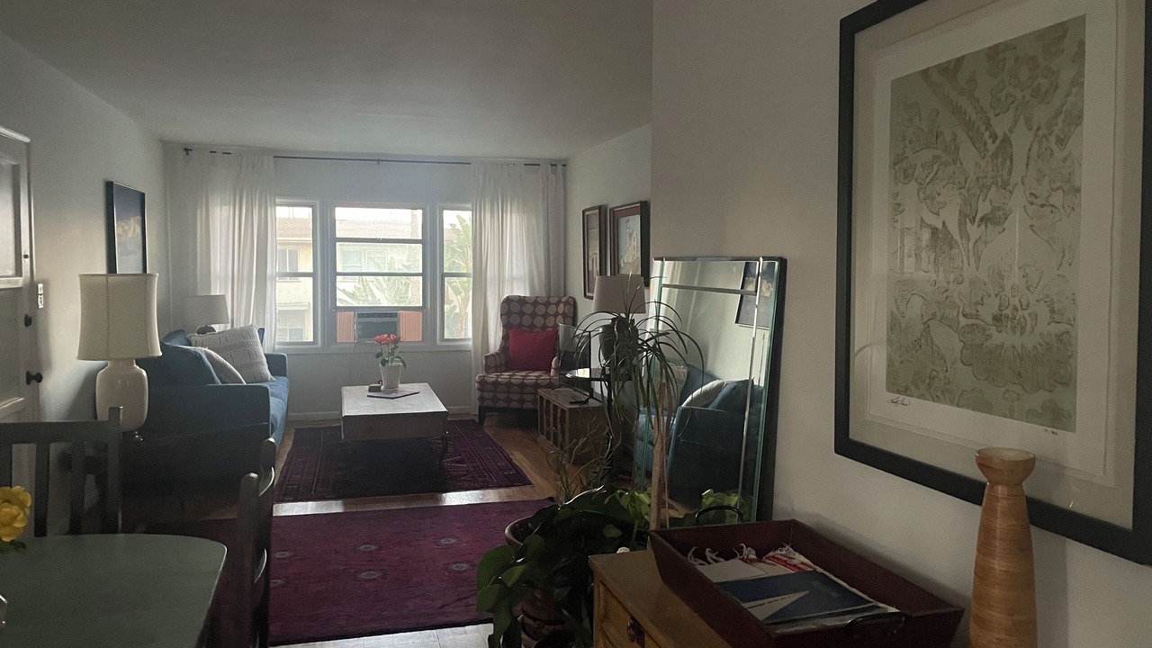Photo of Livingroom in North Hollywood