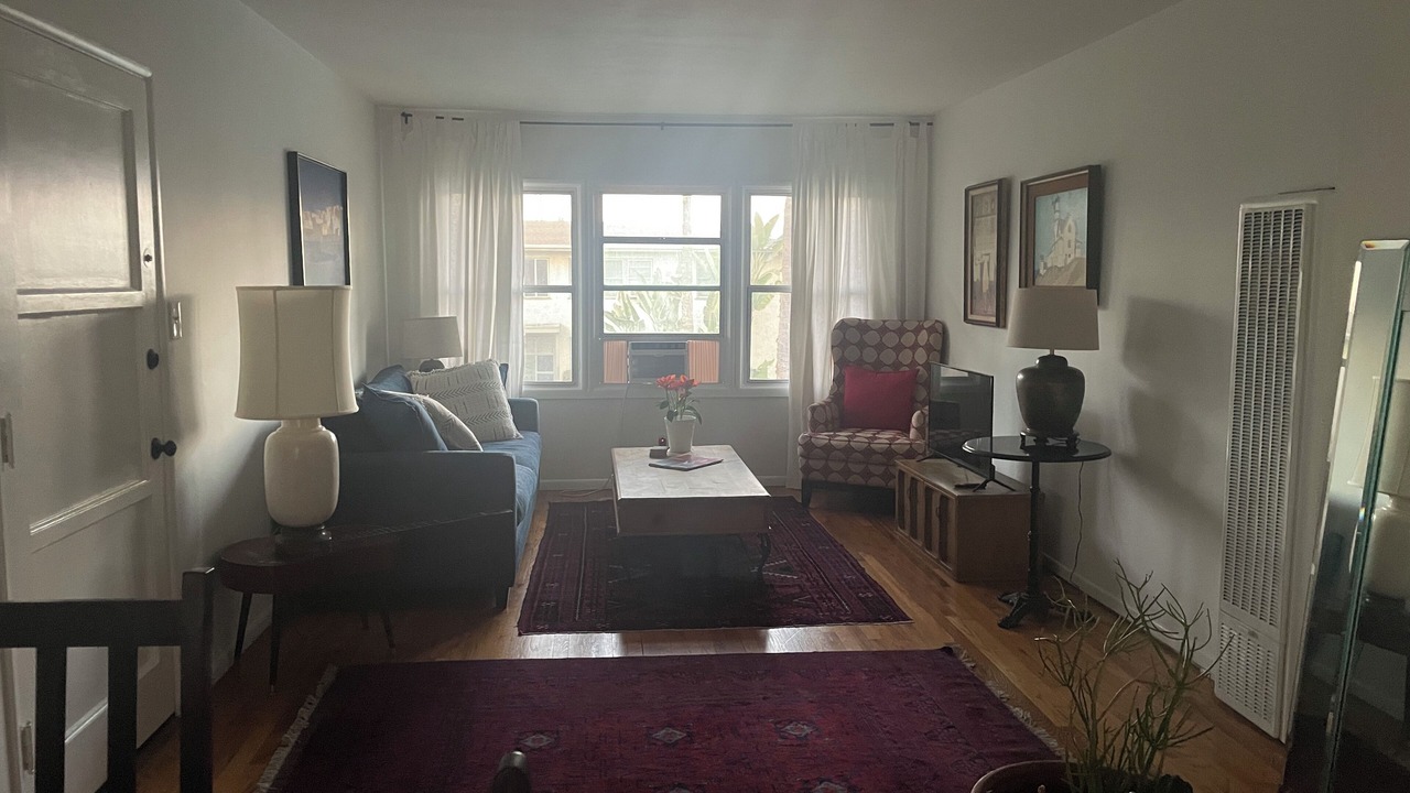 Photo of Livingroom in North Hollywood