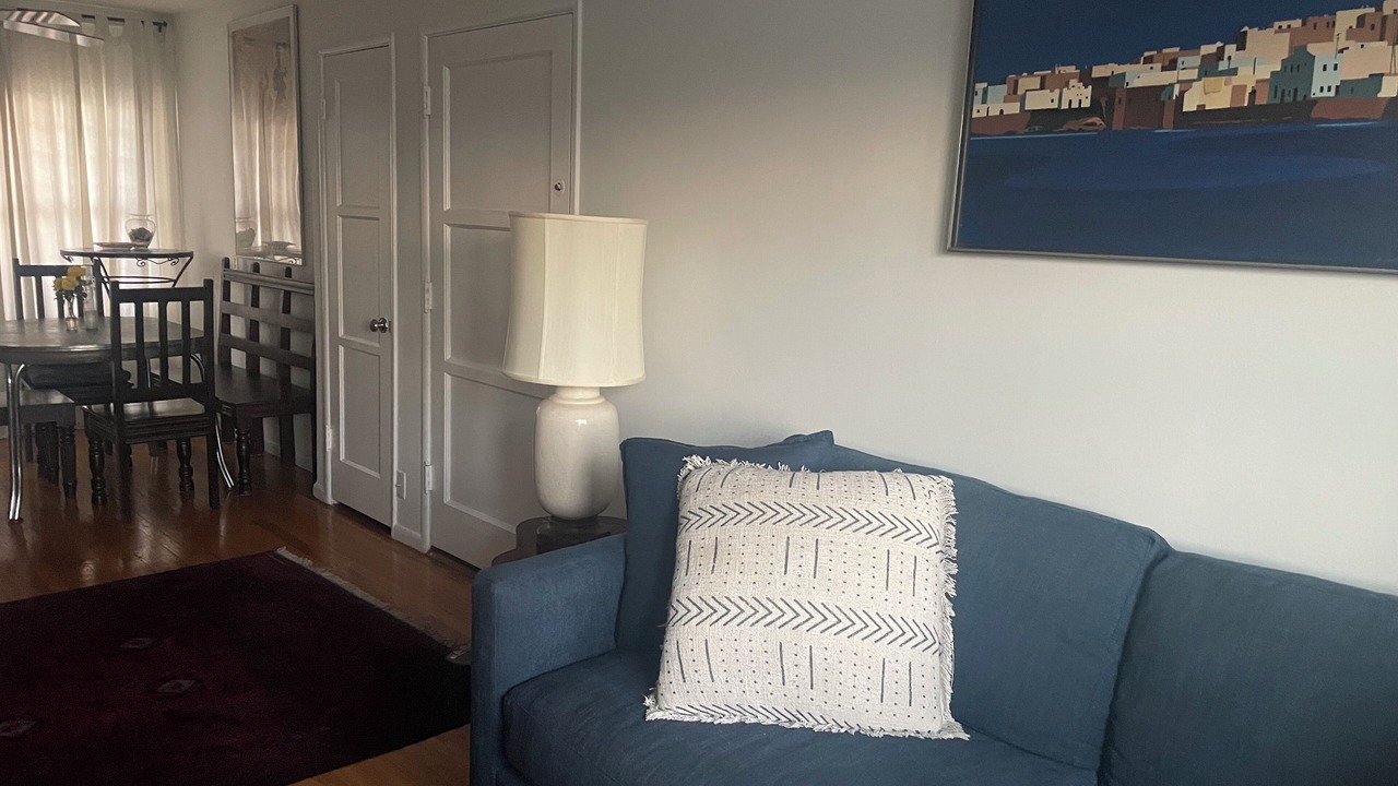 Photo of Livingroom in North Hollywood