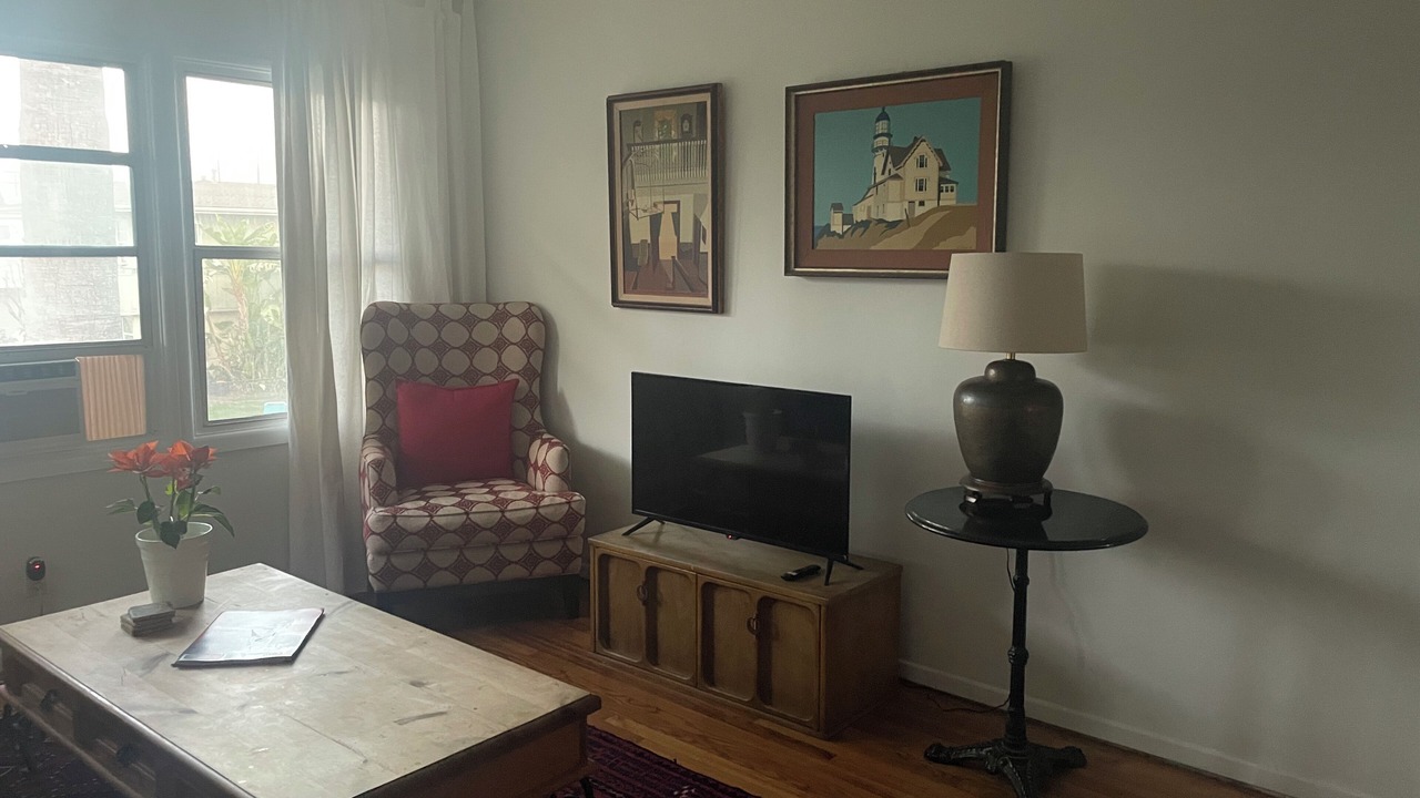 Photo of Livingroom in North Hollywood