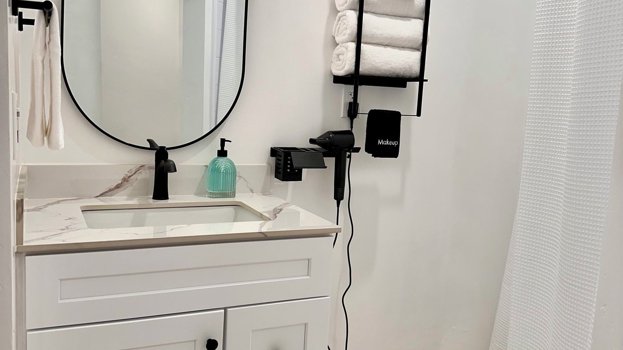Photo of Bathroom in Vista