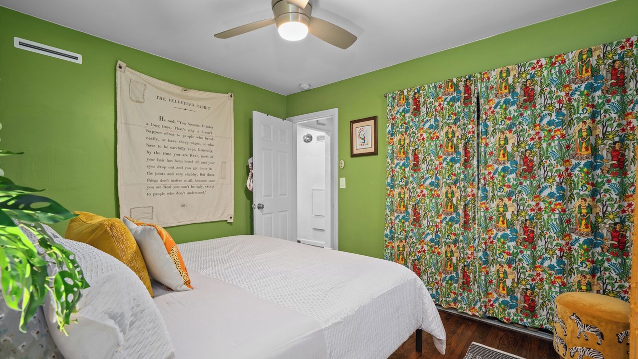 Photo of Bedroom in Fire Mountain