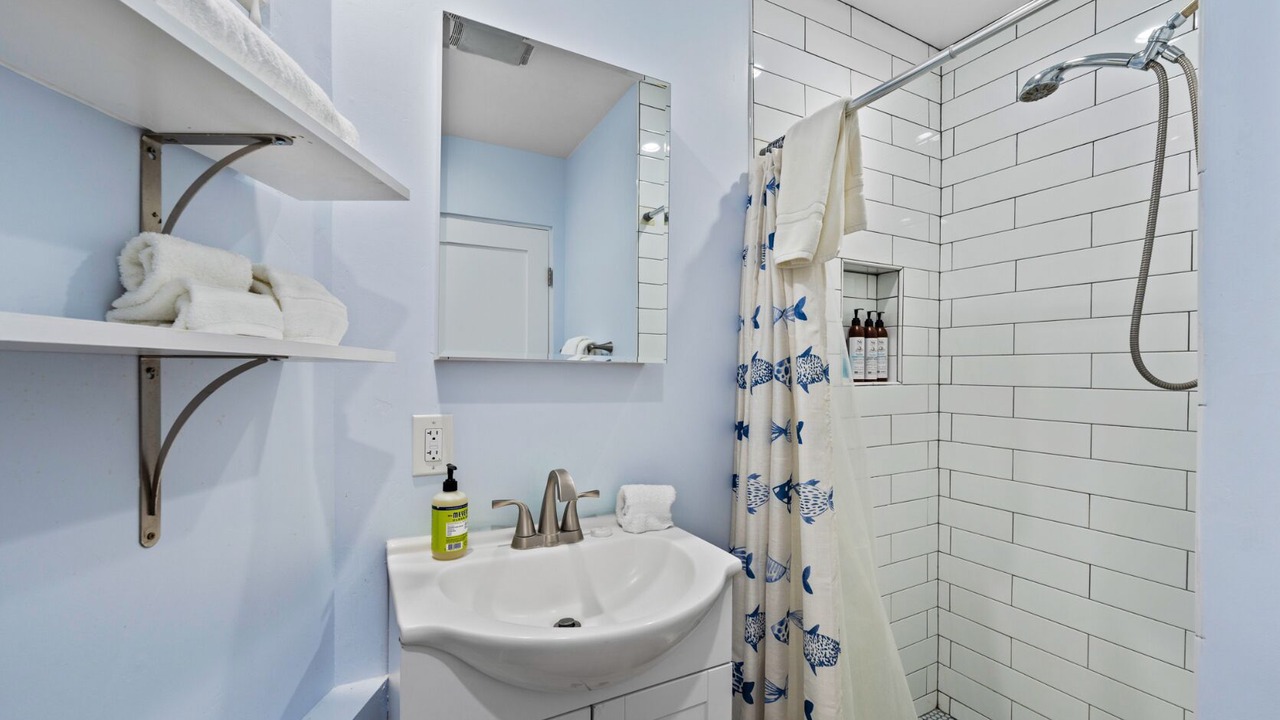 Photo of Bathroom in Ventura
