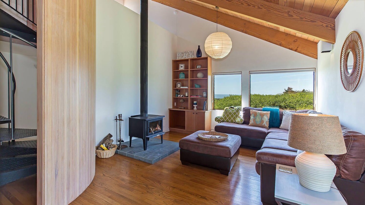 Photo of Livingroom in Sea Ranch