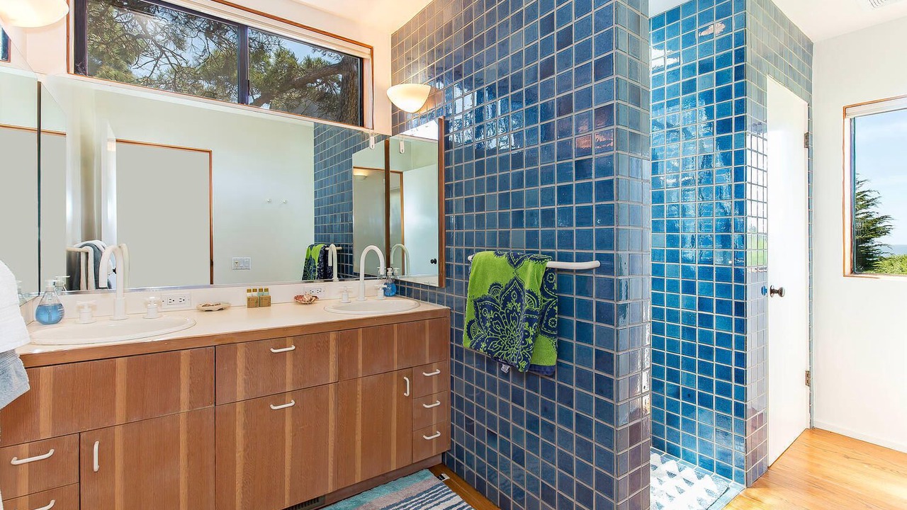 Photo of Bathroom in Sea Ranch
