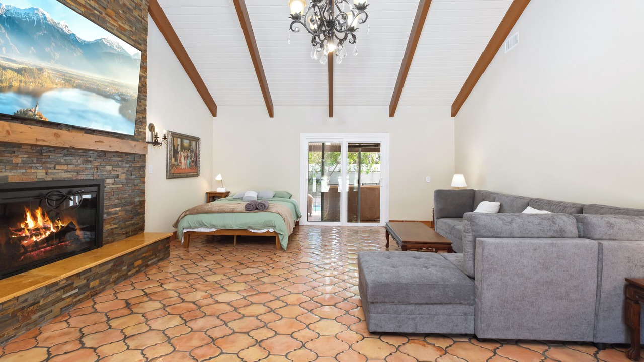 Photo of Livingroom in Hacienda Heights