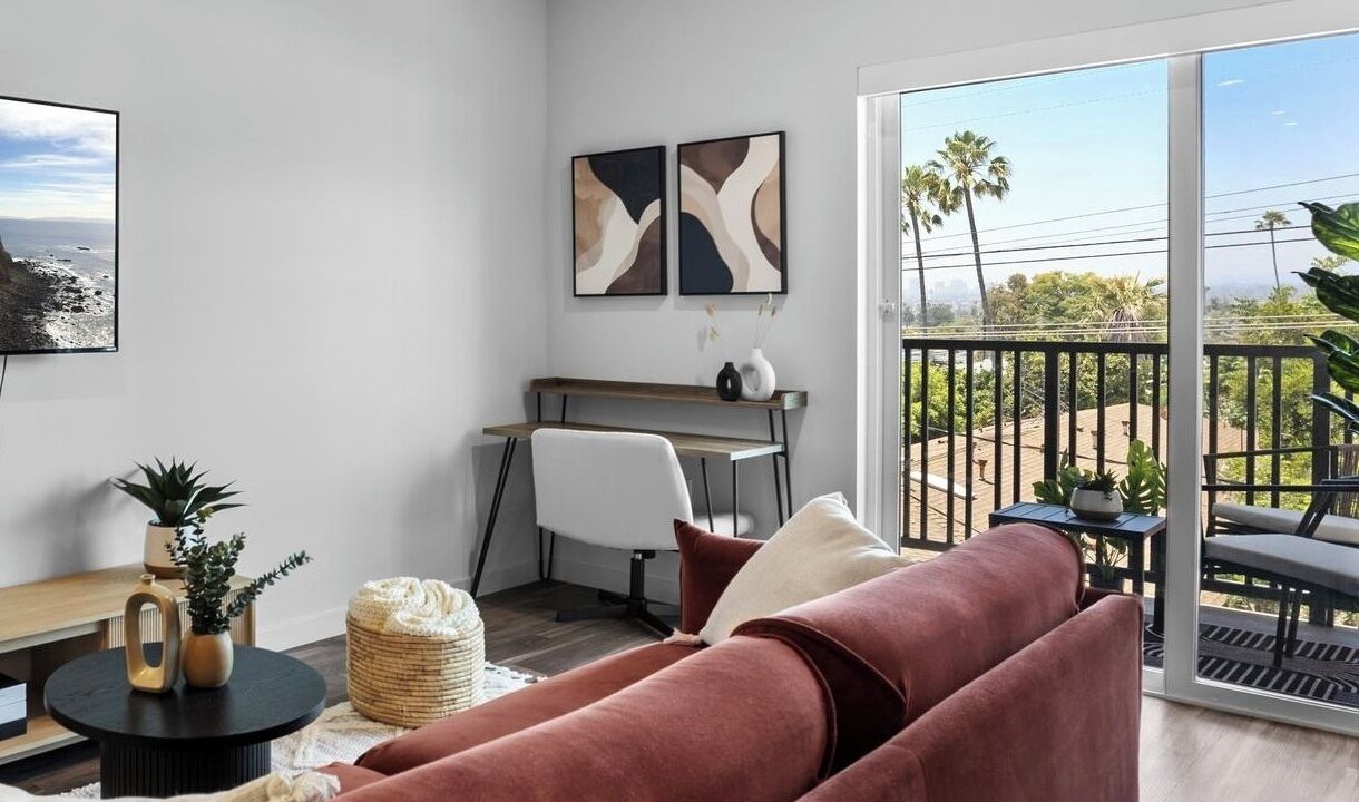 Photo of Livingroom in Melrose