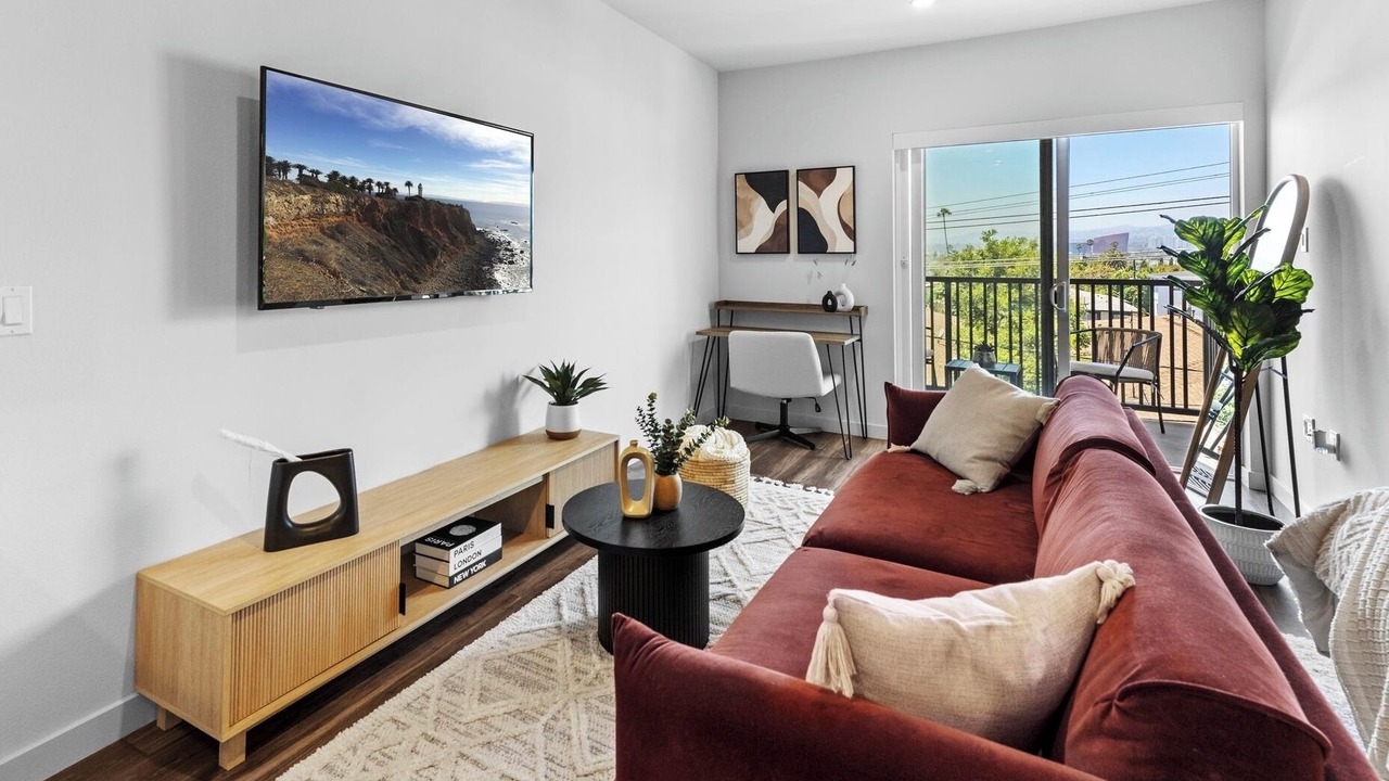 Photo of Livingroom in Melrose