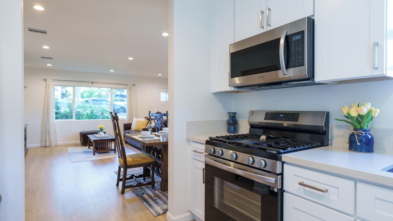 Photo of Kitchen in Crescenta Highlands