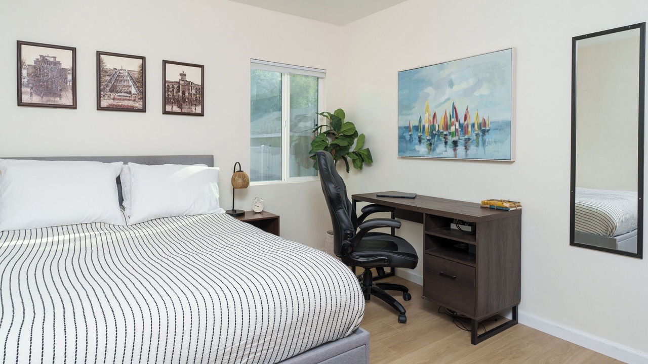 Photo of Bedroom in Crescenta Highlands