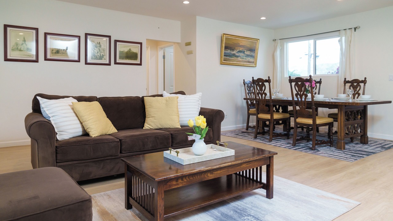 Photo of Livingroom in Crescenta Highlands