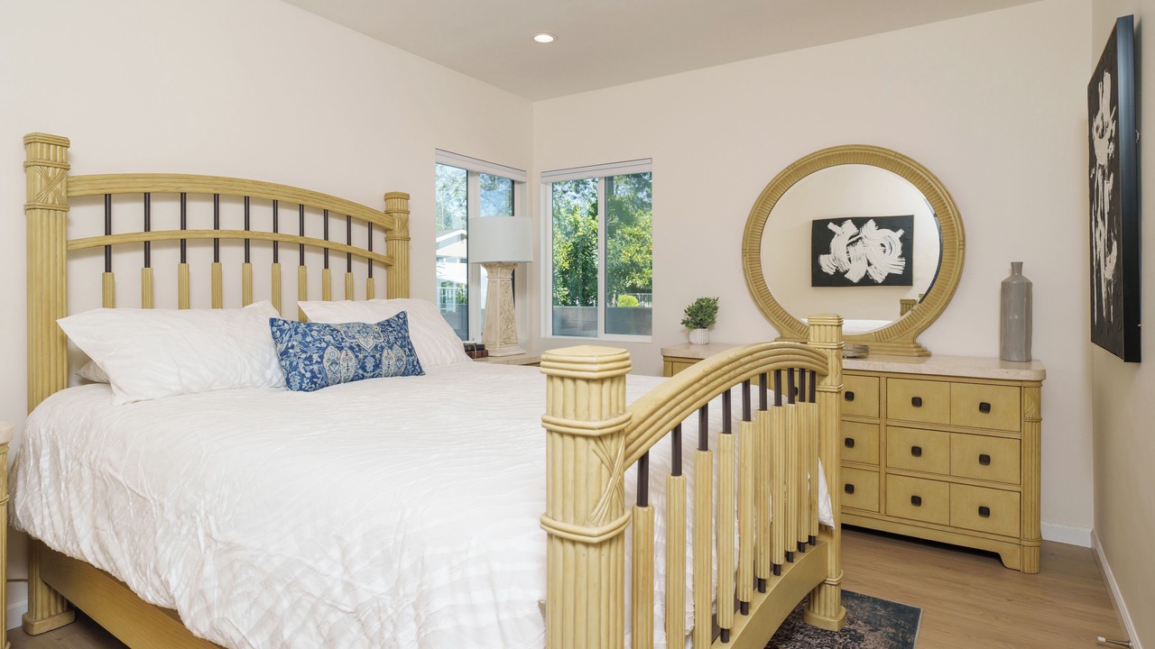 Photo of Bedroom in Crescenta Highlands