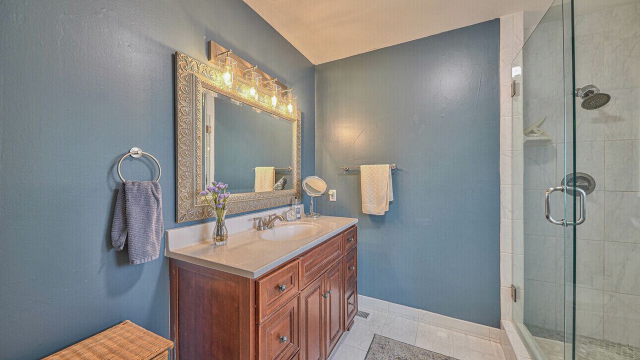 Photo of Bathroom in Munras Avenue