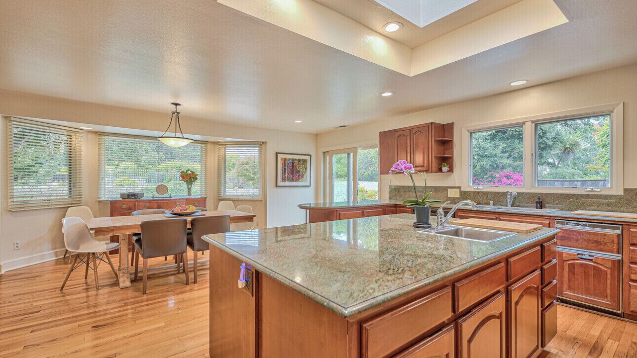 Photo of Kitchen in Munras Avenue