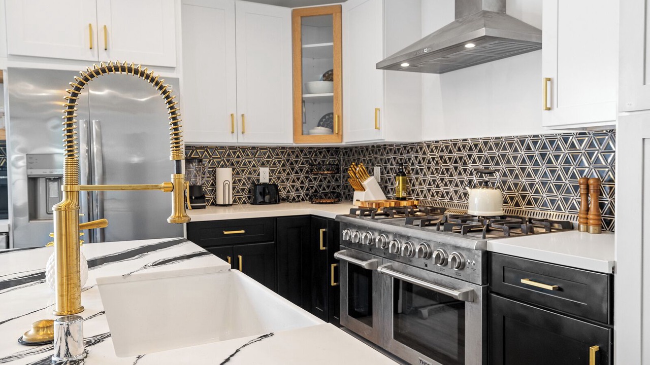 Photo of Kitchen in Paramount