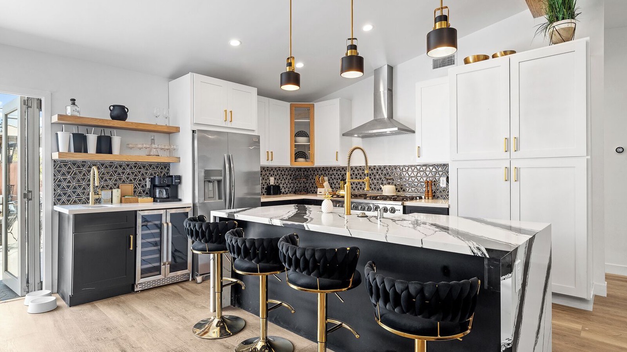 Photo of Kitchen in Paramount