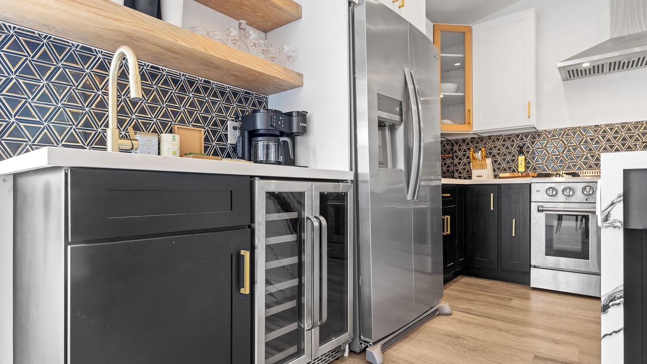 Photo of Kitchen in Paramount