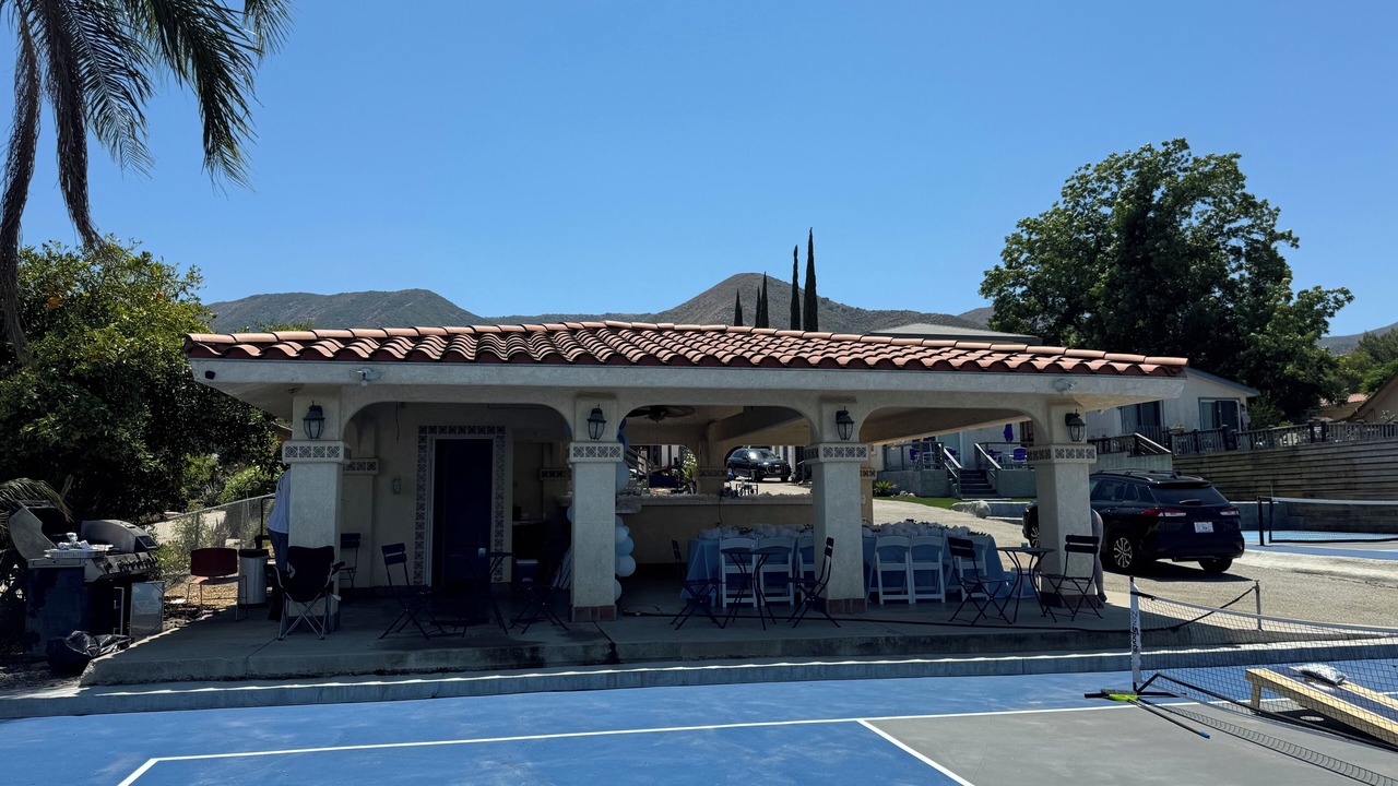 Photo of Outdoor in Lakeland Village