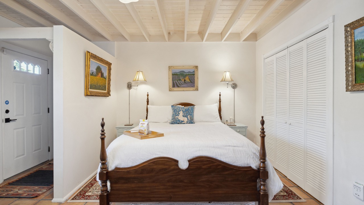 Photo of Bedroom in Mira Monte