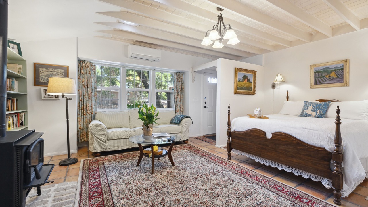 Photo of Bedroom in Mira Monte