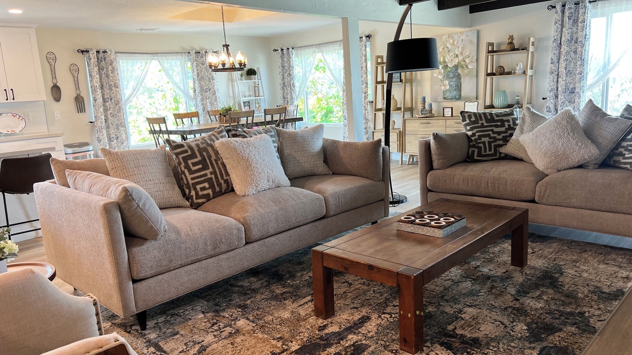 Photo of Livingroom in Vista