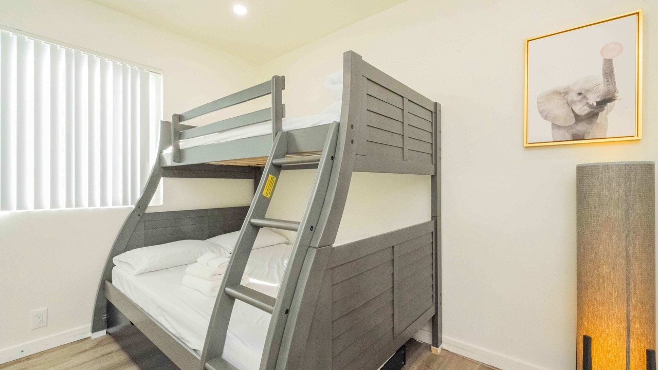 Photo of Bedroom in Altadena