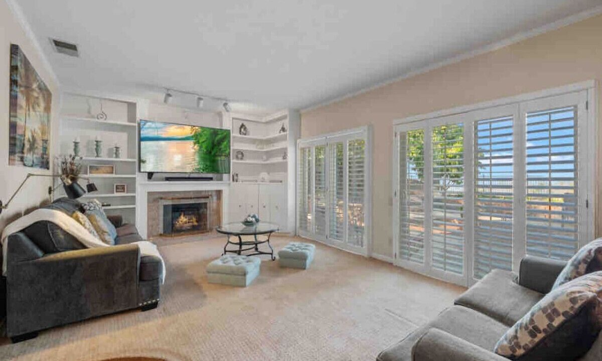 Photo of Livingroom in Anaheim Hills