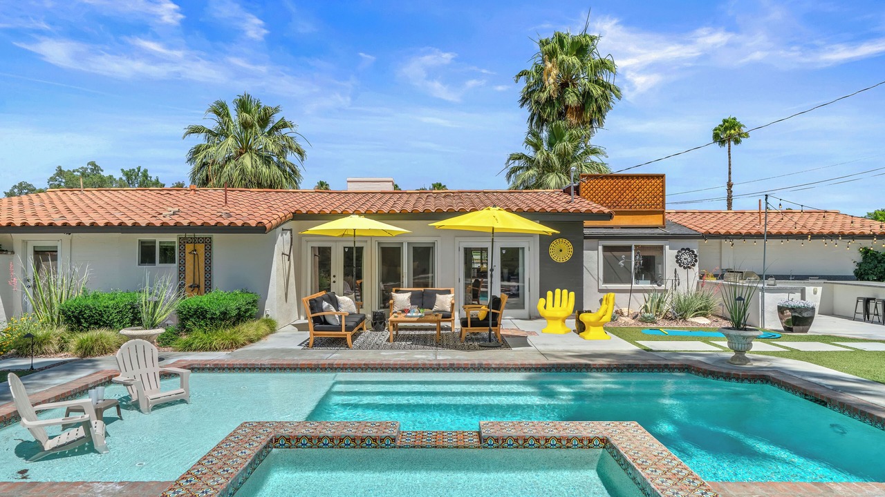Photo of Outdoor in Warm Sands