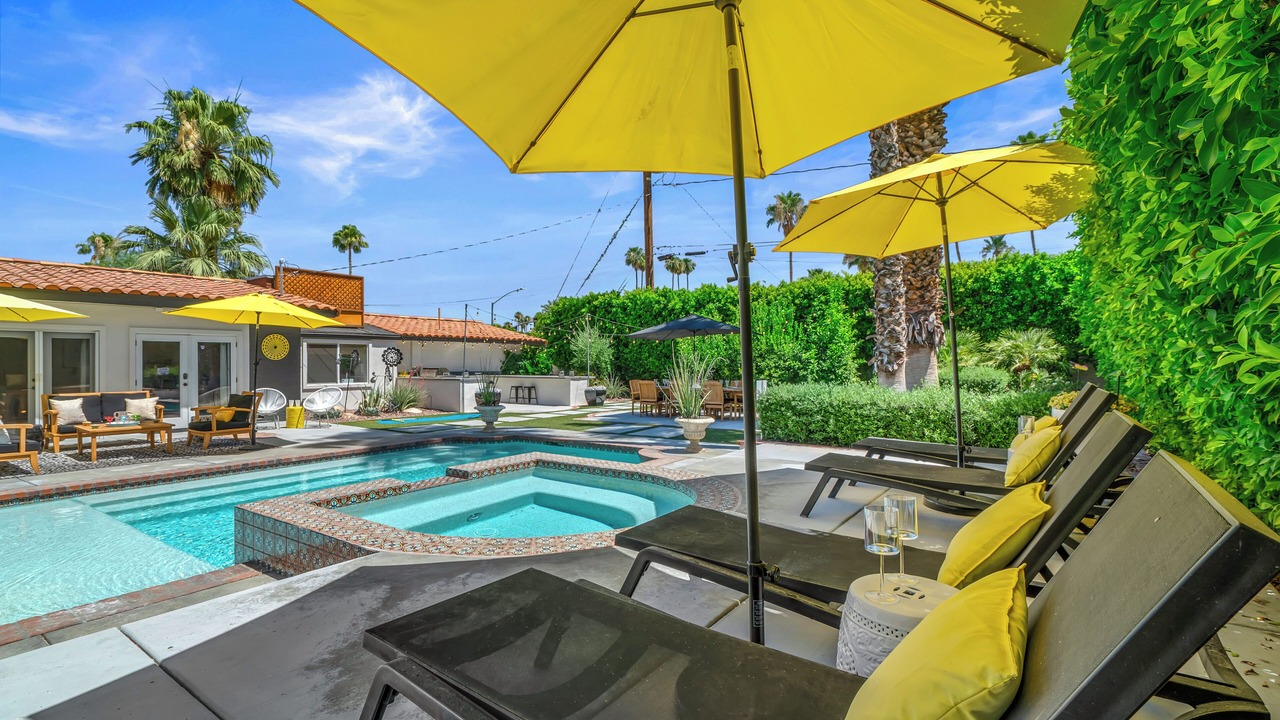 Photo of Outdoor in Warm Sands