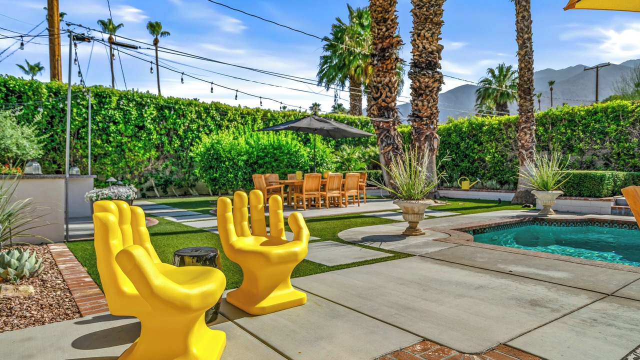 Photo of Outdoor in Warm Sands