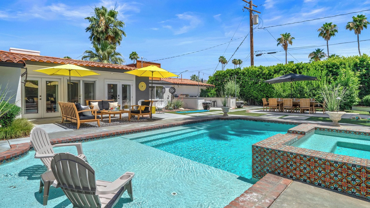 Photo of Outdoor in Warm Sands