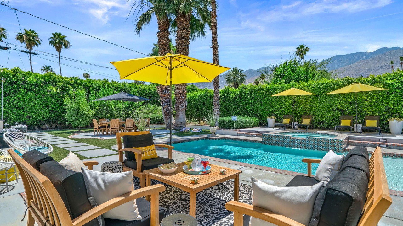 Photo of Outdoor in Warm Sands