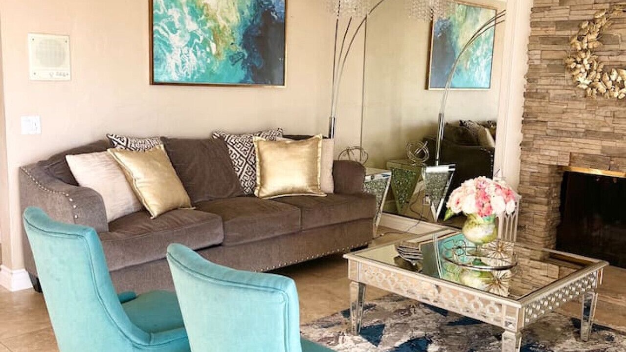 Photo of Livingroom in Anaheim Hills