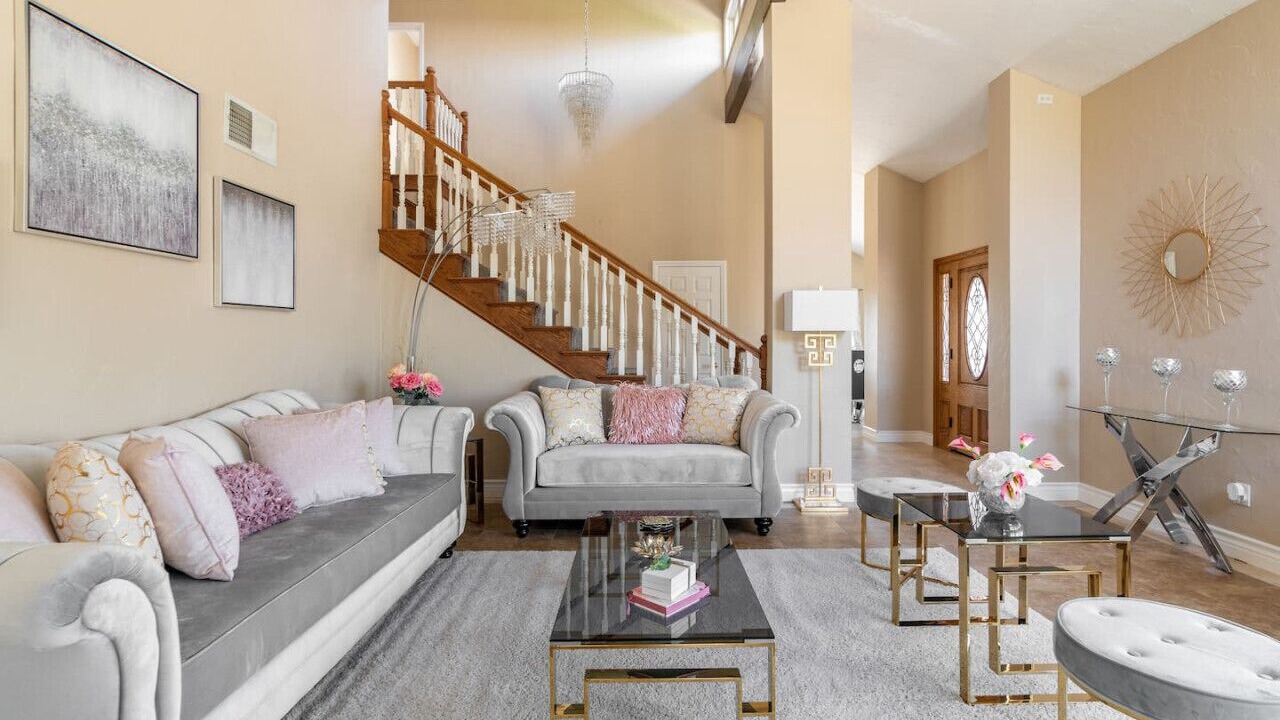 Photo of Livingroom in Anaheim Hills