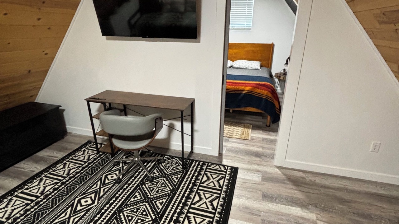Photo of Bedroom in Green Valley Lake